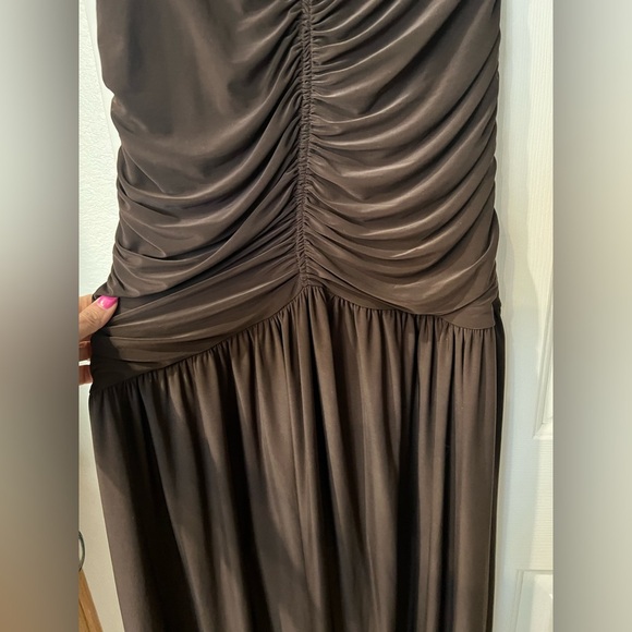 MISA Los Angeles Samsara One-Shoulder
Ruched Cutout Maxi Dress Size Small NWT - Picture 8 of 14